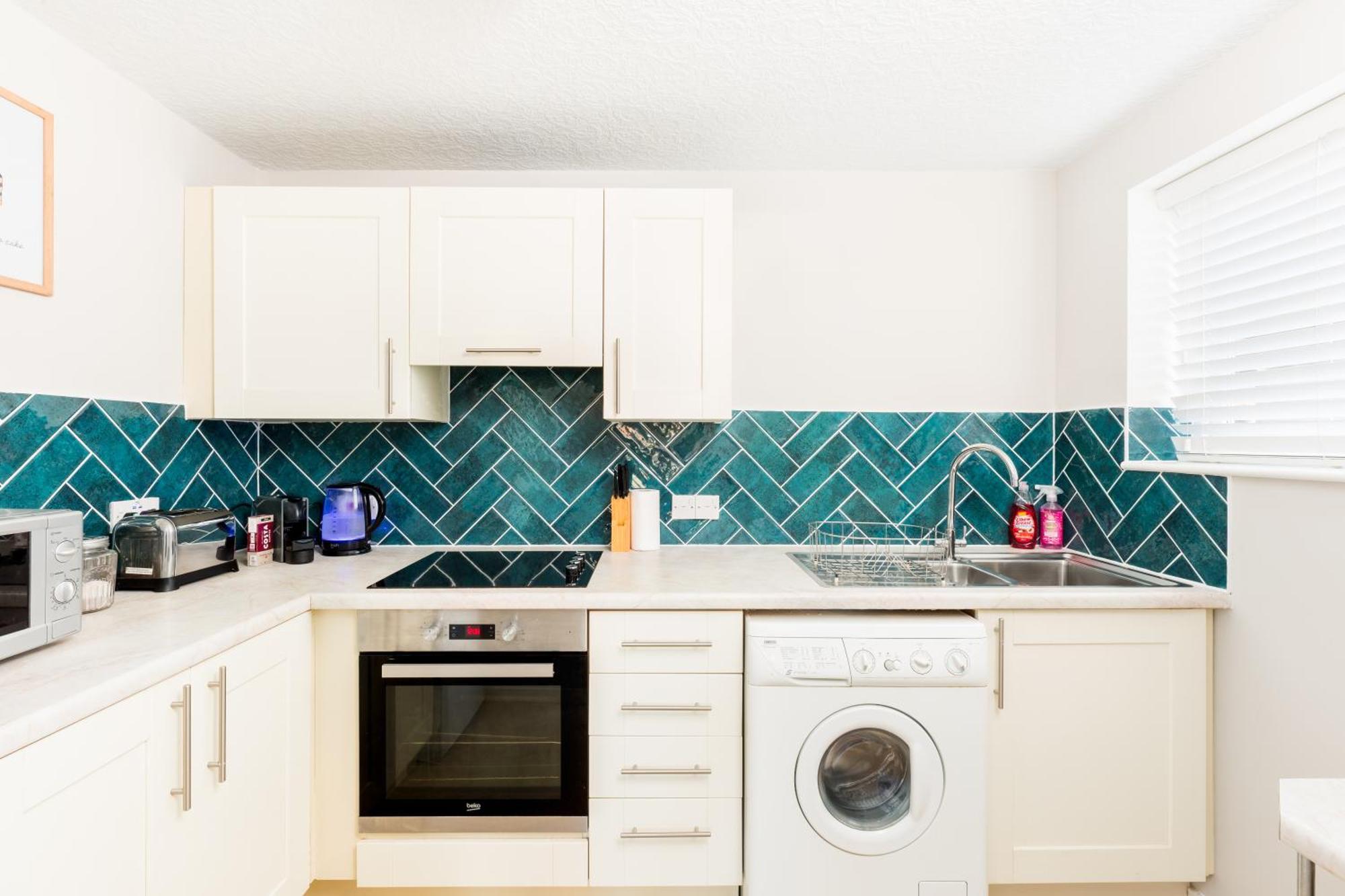 Modern 2-Bedroom Apartments With Free Parking In Leamington Spa Exterior foto