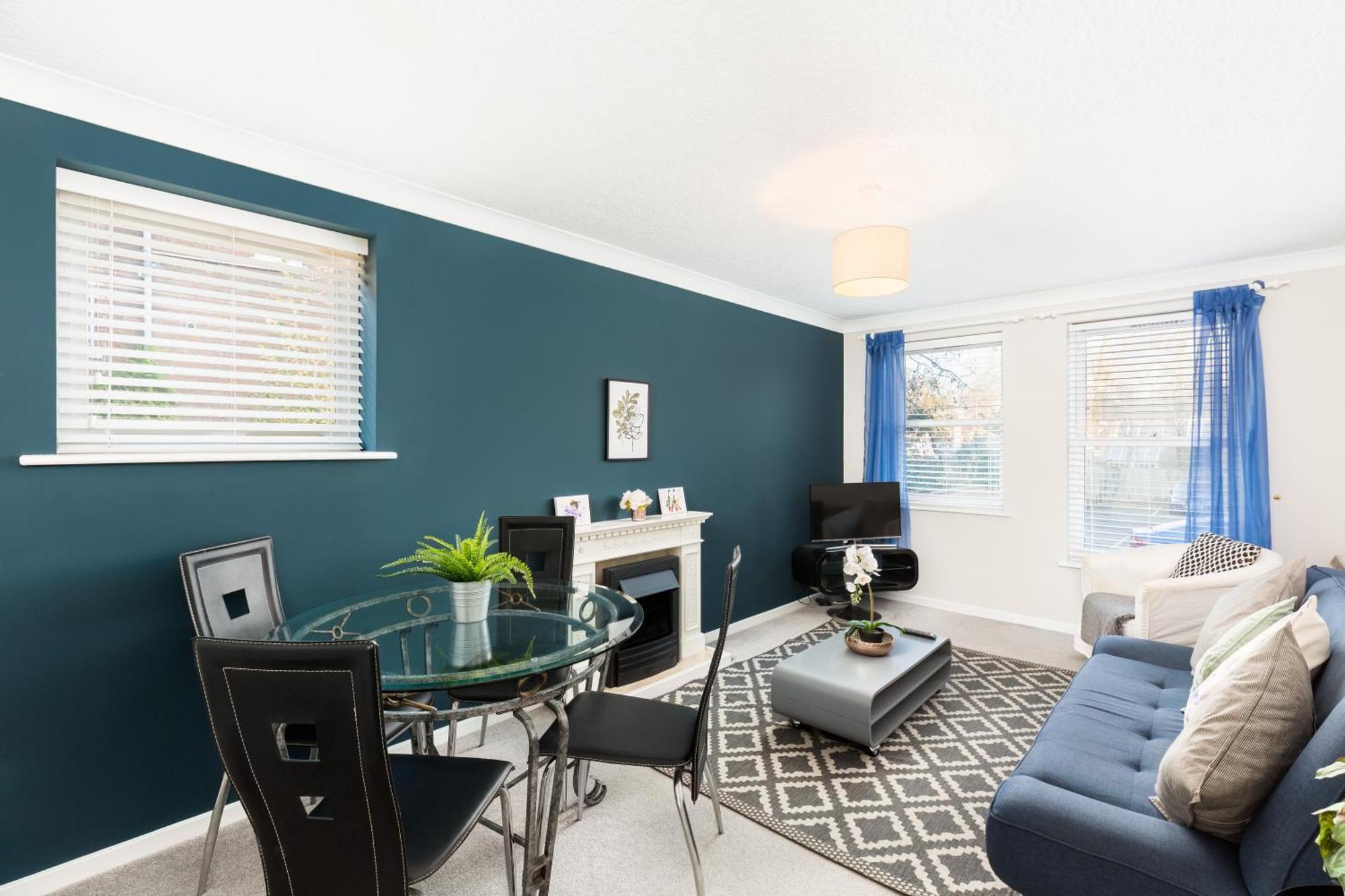 Modern 2-Bedroom Apartments With Free Parking In Leamington Spa Exterior foto